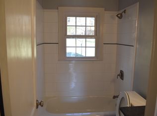 26 Canterbury Rd, Asheville, NC 28805