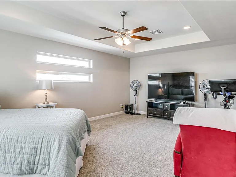 7617 Diamond Dr — Photo 30