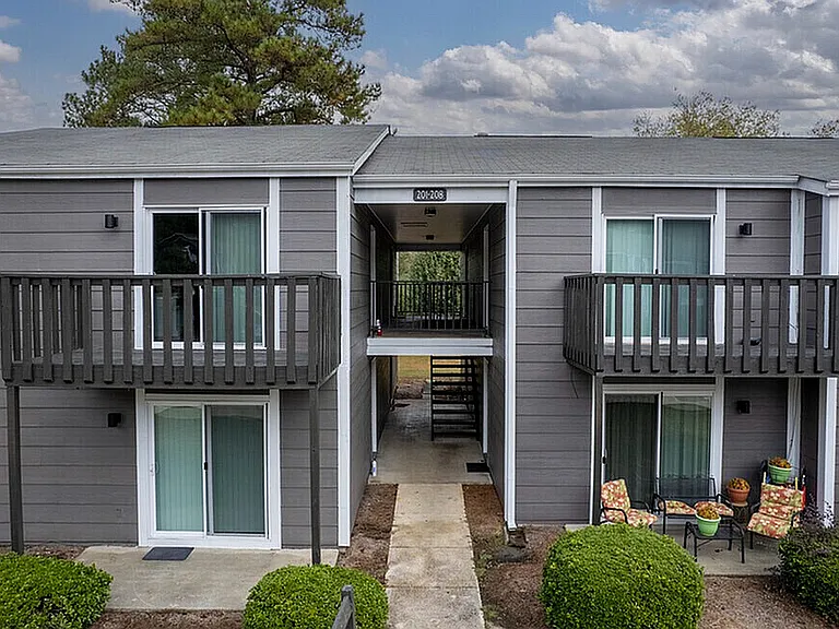 Spring-Lake-Lodge-Apartments (5)