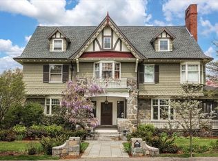 35 Hunnewell Ave, Newton, MA 02458