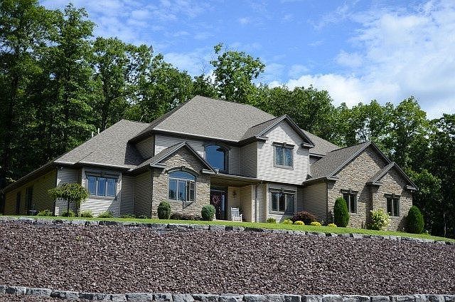 For Sale: 27 Dublin Dr, Elmira, NY 14905