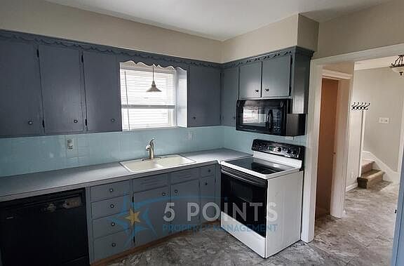 2nd image of 1225 Kenmore Ave SE