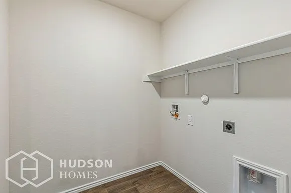 5744 Brook Pr — Photo 15