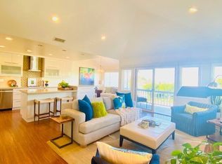 820 Gardenia Way, Corona Del Mar, CA 92625