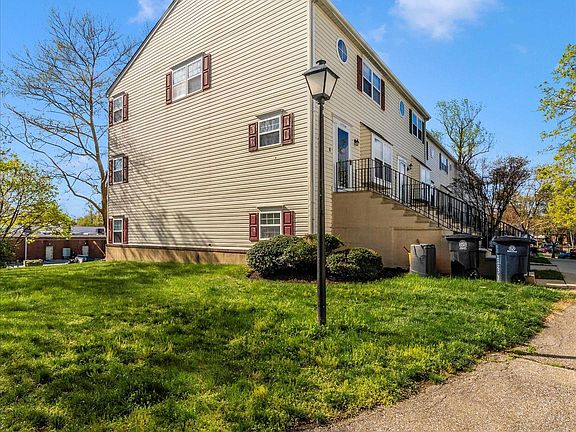 5th image of 11234 Hannah Way #1