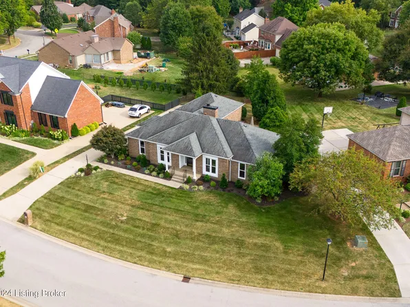 315 Pencross Pl, Louisville, KY 40223