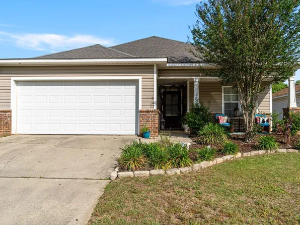 13 Clear Springs Ct, Hattiesburg, MS 39402