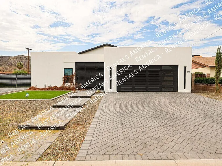 347 E La Mirada Dr — Photo 3