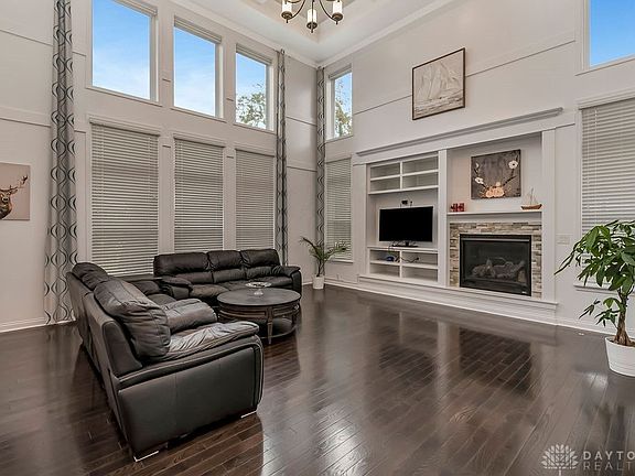 5th image of 2031 Stonewater Dr