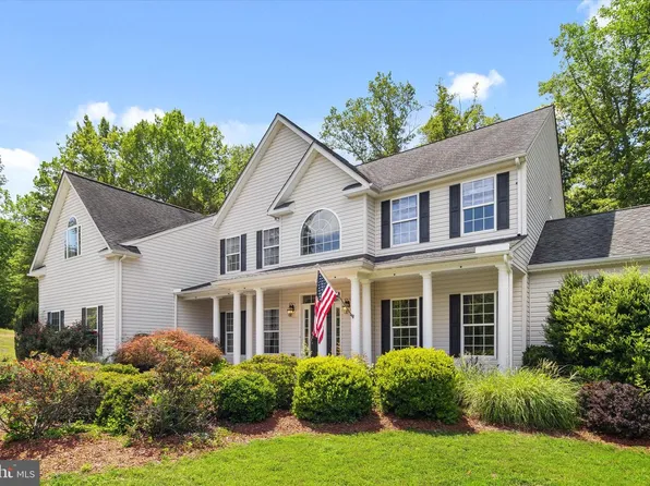 37 Serene Hills Dr, Fredericksburg, VA 22406