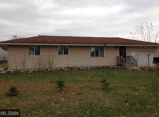 926 N Holcombe Ave, Litchfield, MN 55355