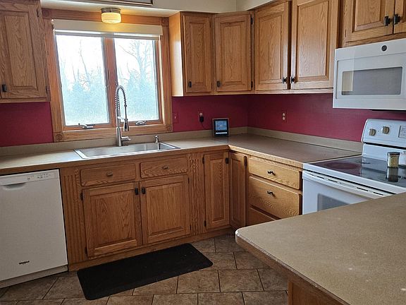 5th image of 14777 Mill Rd