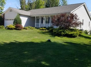 9345 Station Rd, Erie, PA 16510