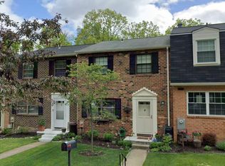 15 Shady Hill Ct, Catonsville, MD 21228