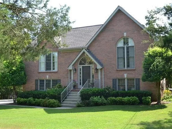 1315 Oak Valley Dr, Mount Juliet, TN 37122