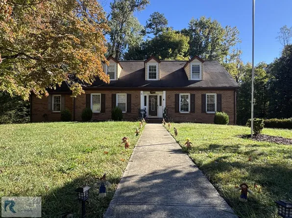 381 Mowbray Arch, Danville, VA 24541
