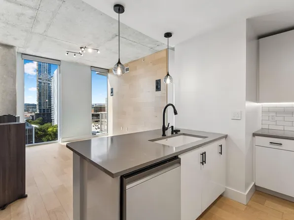 360 Nueces St APT 1114, Austin, TX 78701