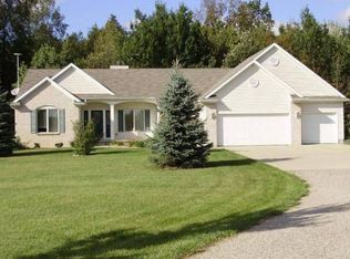 2470 W Parks Rd, Saint Johns, MI 48879