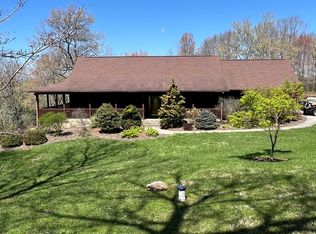 132 Eagle Ridge Ln, Galax, VA 24333