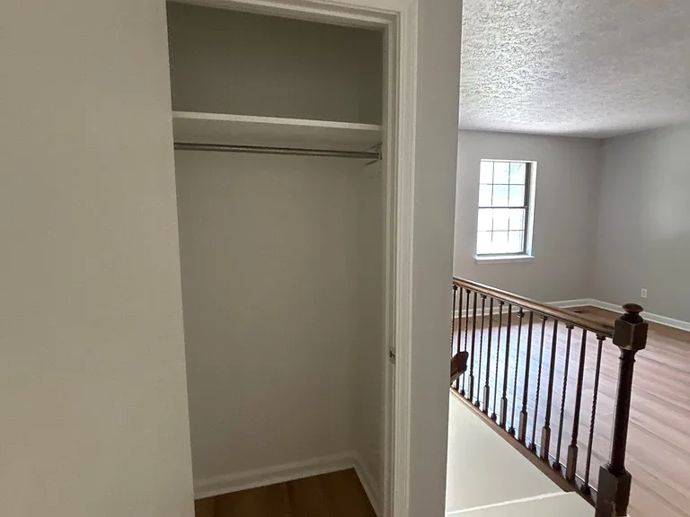 418 Lyndon Ln — Photo 15