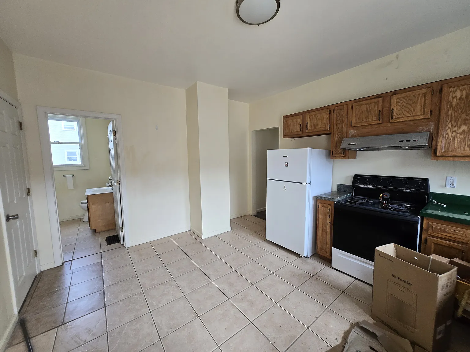2 bed, 980 sqft, $1,600 — Photo 1