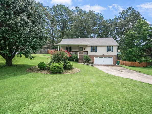 1530 Ribbonwood Dr, Soddy Daisy, TN 37379