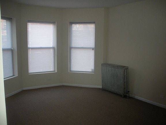 4th image of 4341 S Greenwood Ave #1N