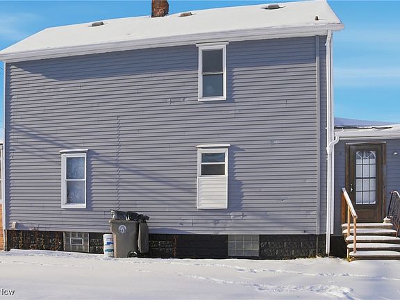 4th image of 2458 Vestal Rd