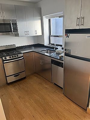 2nd image of 715 Madison Ave APT 6