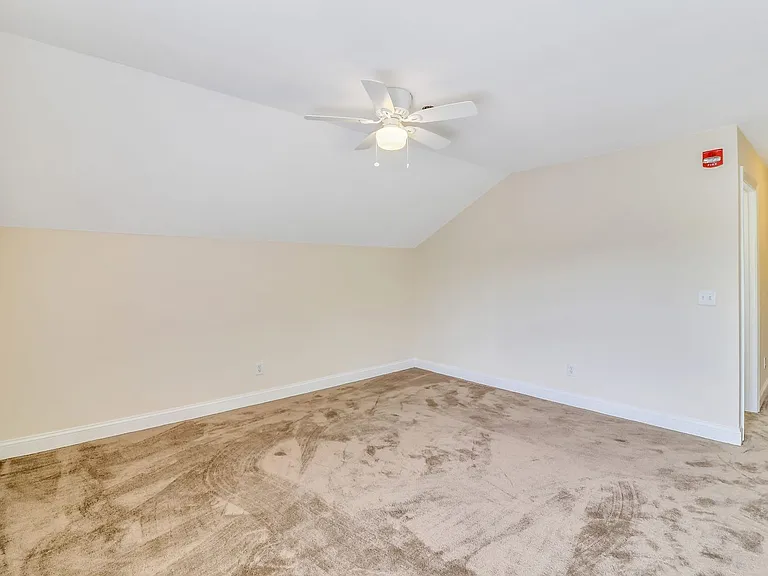 31 Summerfield Ct #122 — Photo 15