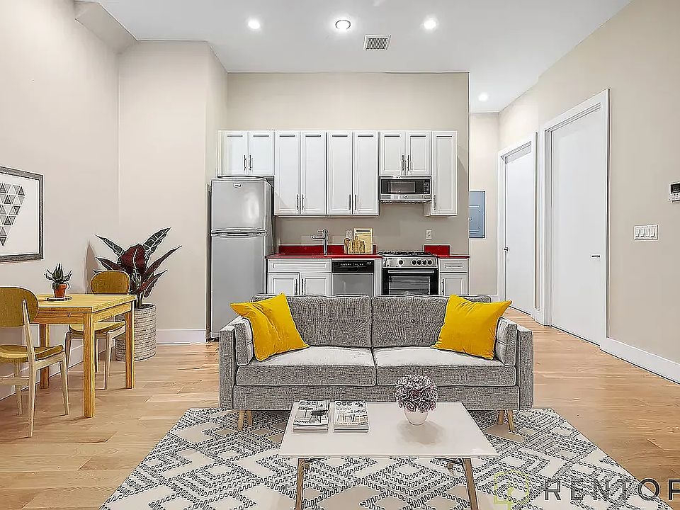1st image of 253 Melrose St #1A