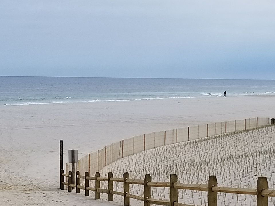 Walk to beach and boardwalk!