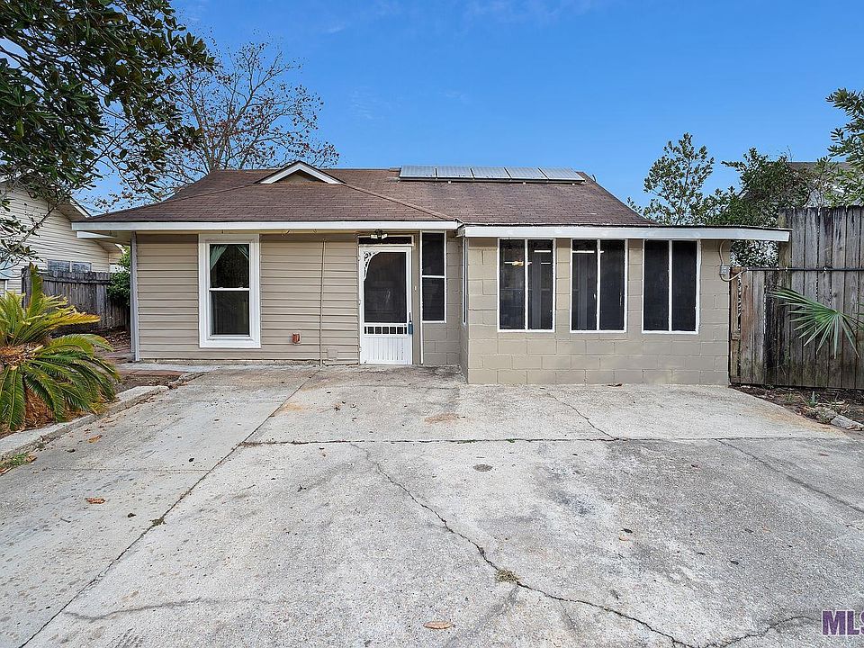 1st image of 16126 Bolivar Dr