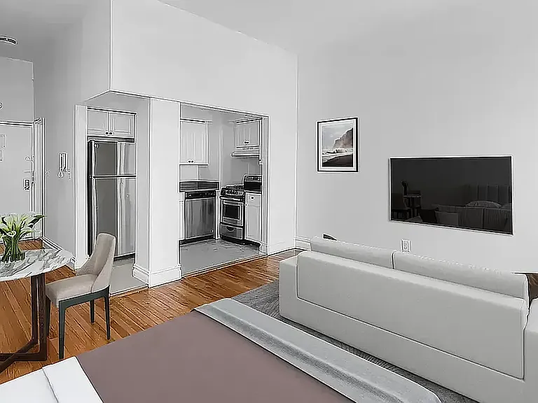 154 W 70th St #11L — Photo 2