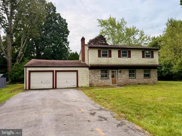 1283 Country Ln, West Chester, PA 19380