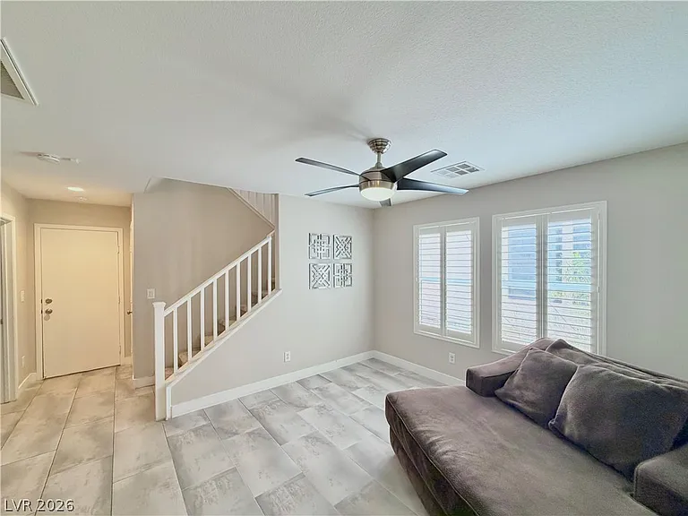 7449 Easingwold Dr — Photo 11