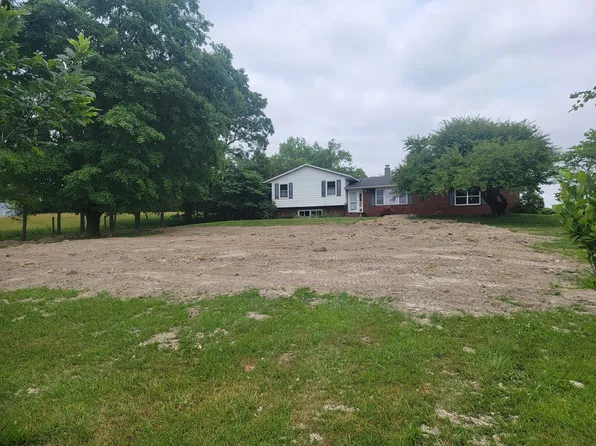 9246 E Independence Rd, Attica, IN 47918