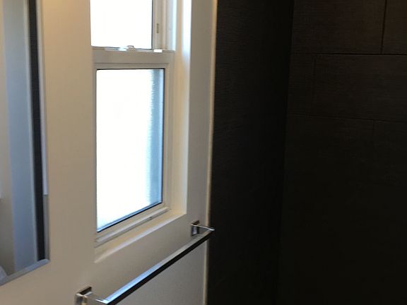 4th image of 3001 Avenue U