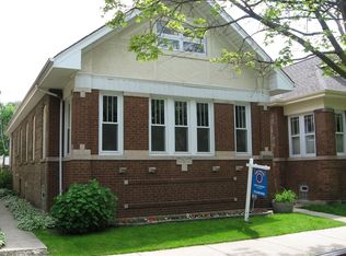 3025 W Eastwood Ave, Chicago, IL 60625