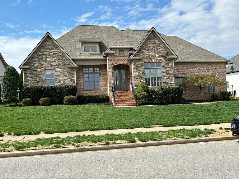 1568 Foxland Blvd — Photo 1