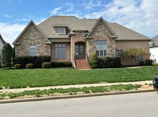 1568 Foxland Blvd, Gallatin, TN 37066