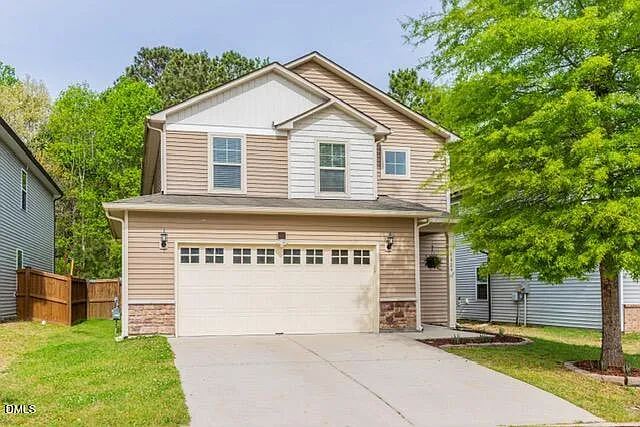 4 bed, 2417 sqft, $2,300 — Photo 1