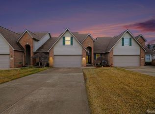 2053 Golfcrest Dr, Davison, MI 48423