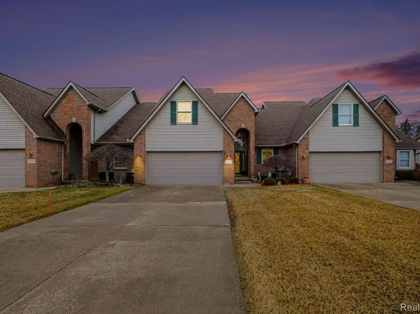 2053 Golfcrest Dr, Davison, MI 48423