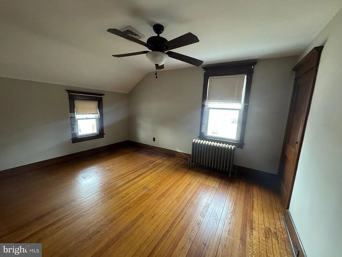 Building Photo - 307 Edgewood Ave #2