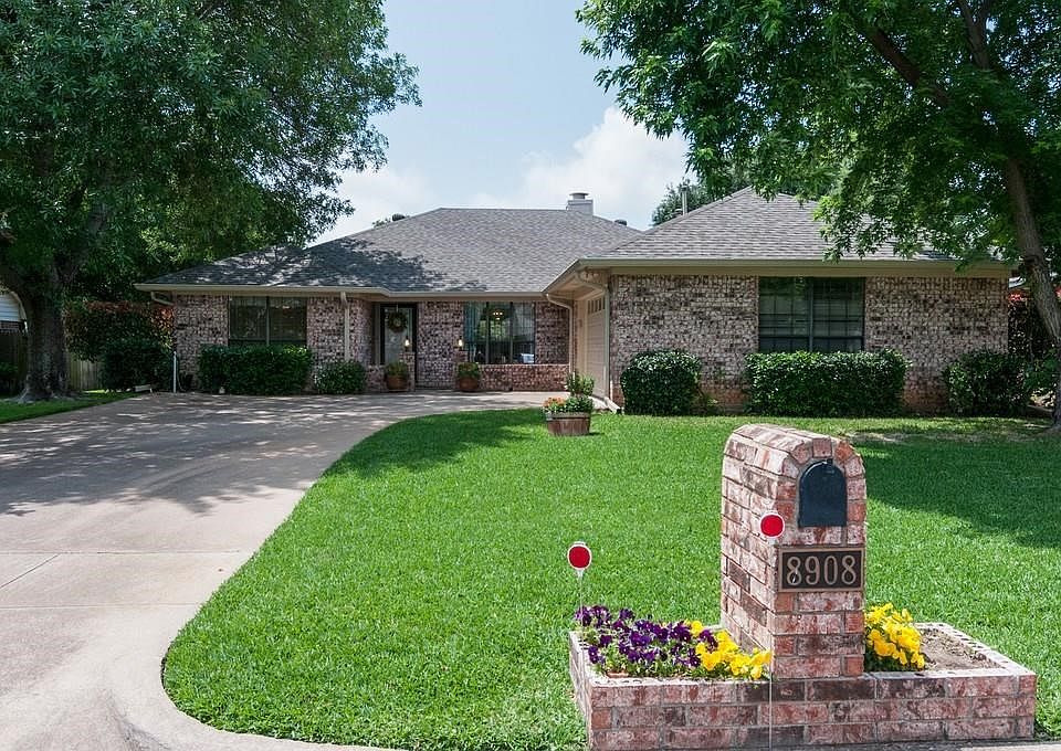 1st image of 8908 Ashcraft Dr