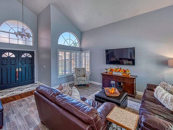 3rd image of 29836 Muledeer Ln