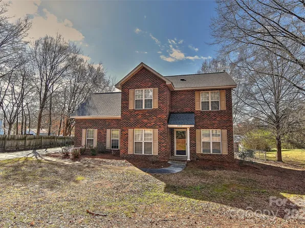 2013 Barkley Cir, Monroe, NC 28112
