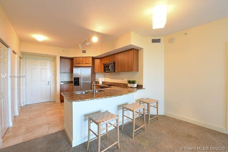 1st image of 510 NW 84th Ave APT 421