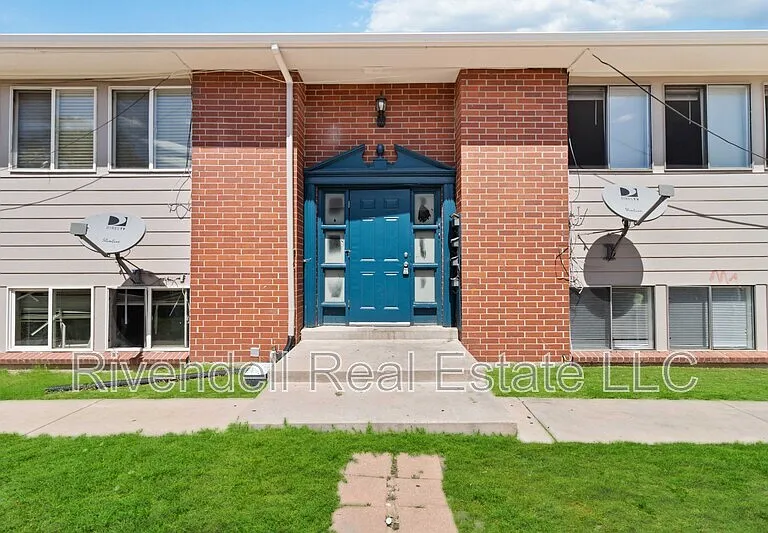 363 Geneva St #D — Photo 1